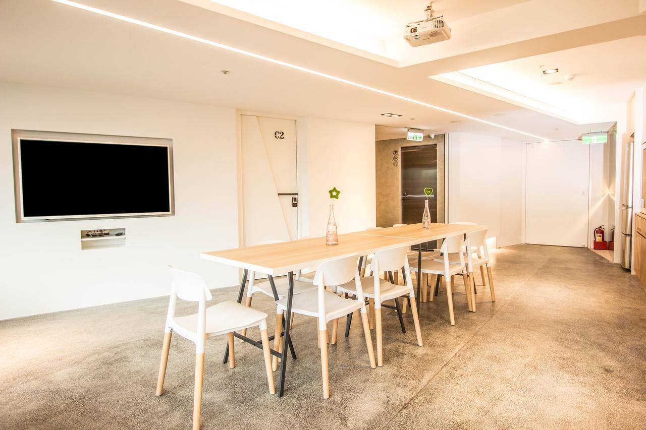 Light Inn Кийлунг Екстериор снимка