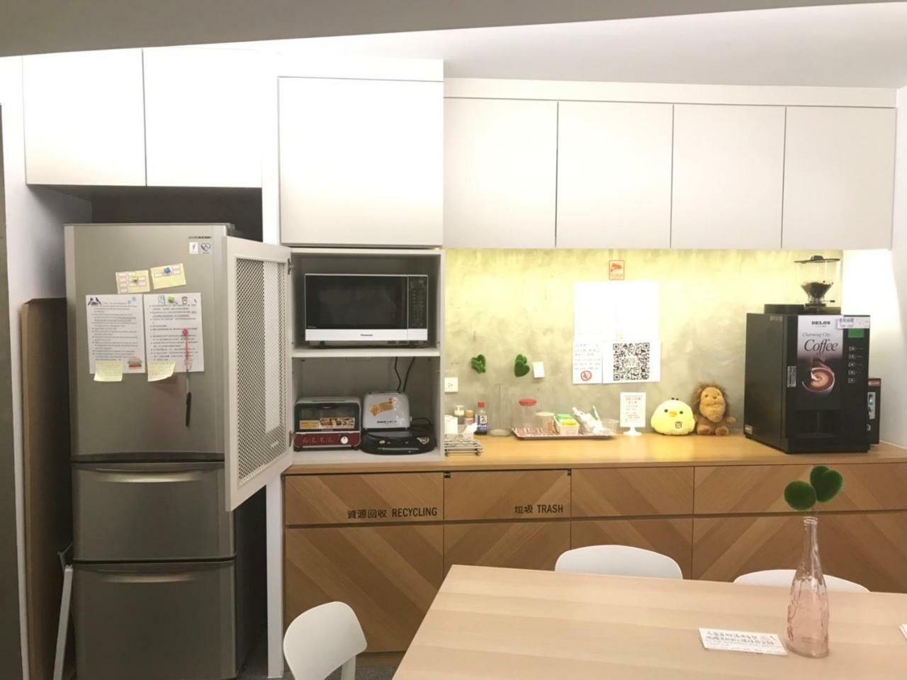 Light Inn Кийлунг Екстериор снимка